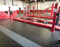 汽車(chē)維修廠(chǎng)地板，汽修車(chē)間地面材料